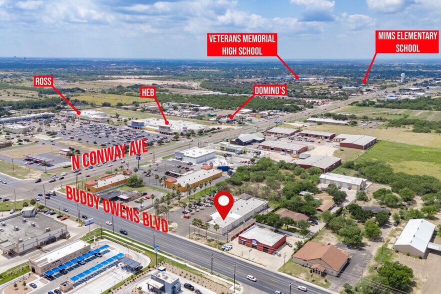 155 W Mile 3, Palmhurst, TX à louer - Photo du bâtiment - Image 3 de 5