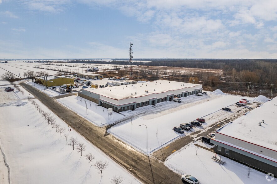 1620 Rue Louis-Blériot, Boucherville, QC à louer - Aérien - Image 2 de 5