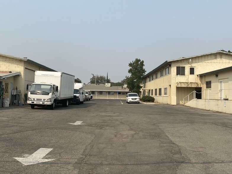 420 E Laurel St, Willows, CA à vendre - Photo du bâtiment - Image 2 de 39