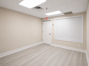 1700 N Dixie Hwy, Boca Raton, FL à louer Photo intérieure- Image 1 de 7