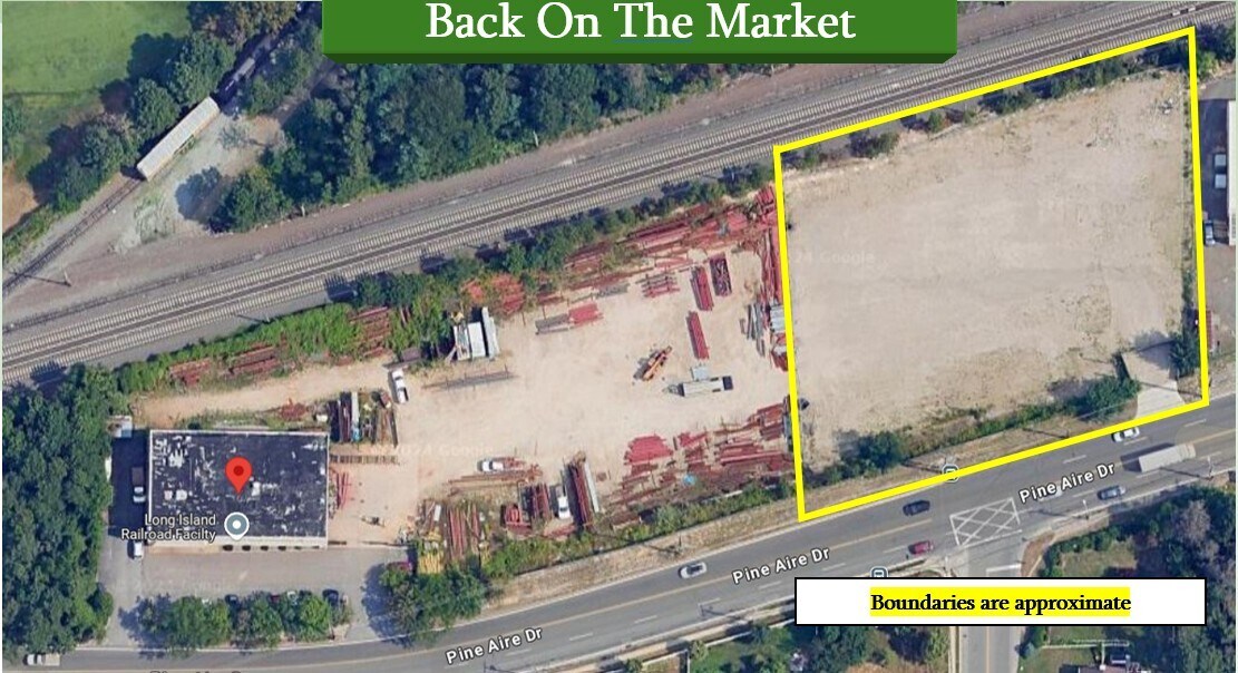 225 Pine Aire Dr, Bay Shore, NY for lease Primary Photo- Image 1 of 3