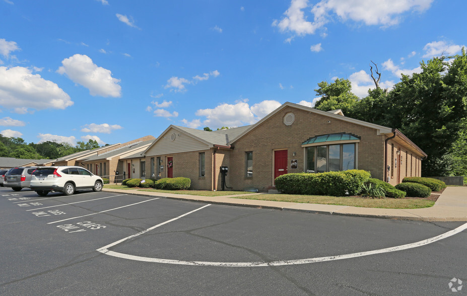 7908 Cincinnati Dayton Rd, West Chester, OH à vendre - Photo du bâtiment - Image 1 de 1