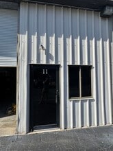 2420 Concorde Dr, Fort Myers, FL for lease Building Photo- Image 2 of 23