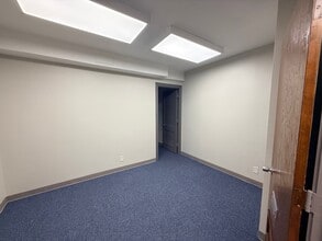 121 S Broadway Ave, Tyler, TX for lease Interior Photo- Image 1 of 3