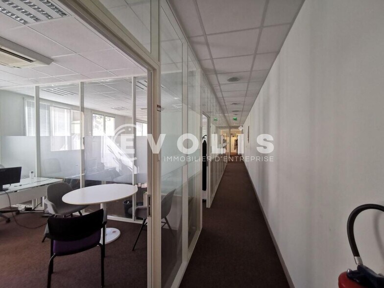 9 Bis Rue Delerue, Montrouge for lease - Building Photo - Image 3 of 11