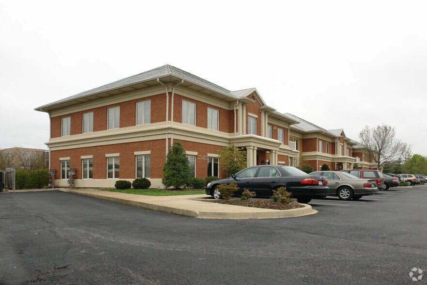 1700 Ups Dr, Louisville, KY à vendre - Photo du bâtiment - Image 3 de 41