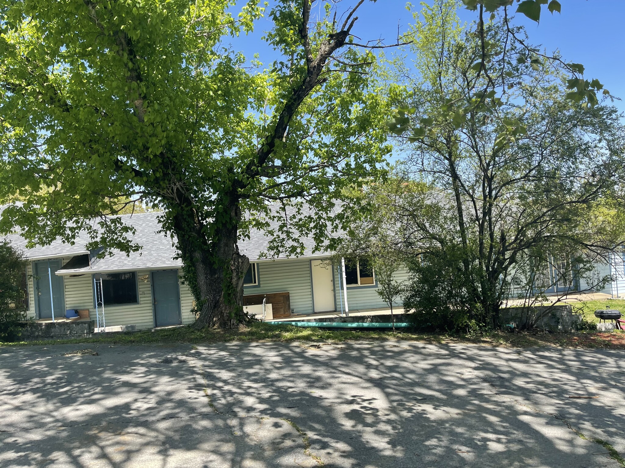 125 E Frontage Rd, Chattanooga, TN for sale Building Photo- Image 1 of 5