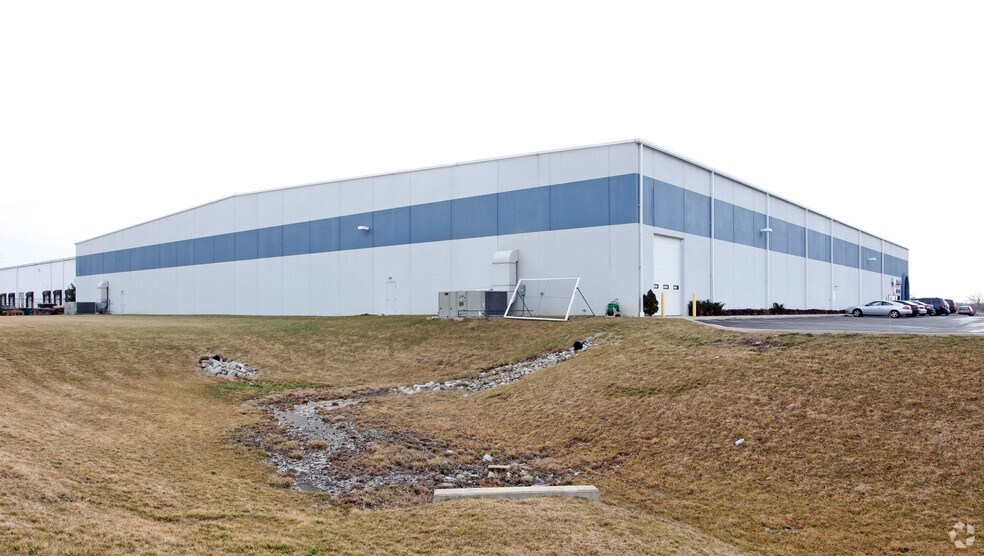 409 Orange Point Dr, Lewis Center, OH à vendre - Photo du bâtiment - Image 3 de 3
