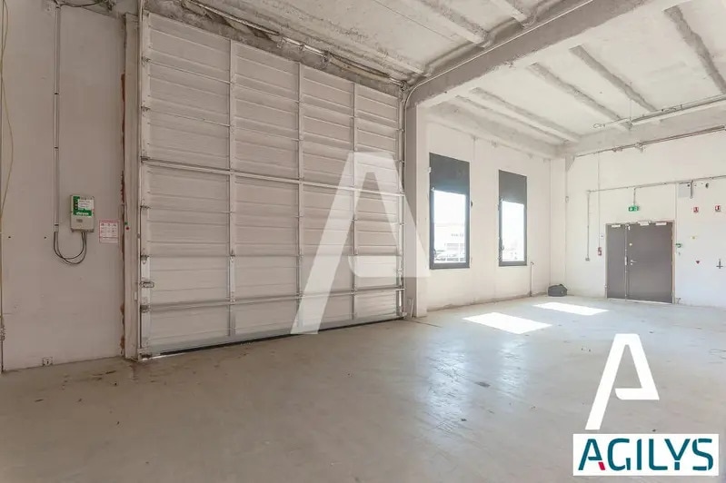 Flex in for lease - Building Photo - Image 2 of 7