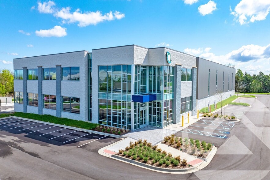 49250 West Rd, Wixom, MI for lease - Building Photo - Image 1 of 9