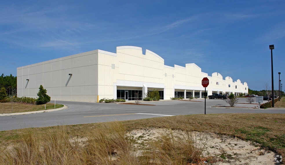 17740 Ashley Dr, Panama City Beach, FL for lease - Building Photo - Image 1 of 7