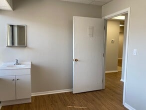 2340 Highland Ave, Lombard, IL for lease Building Photo- Image 2 of 5