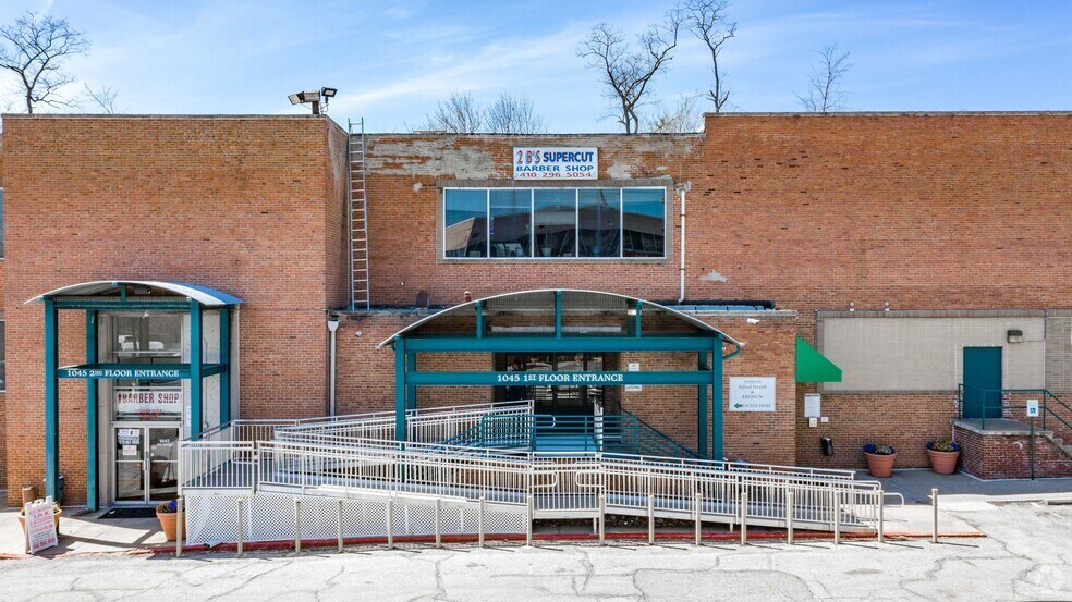 1045 Taylor Ave, Towson, MD à louer - Photo du bâtiment - Image 3 de 4