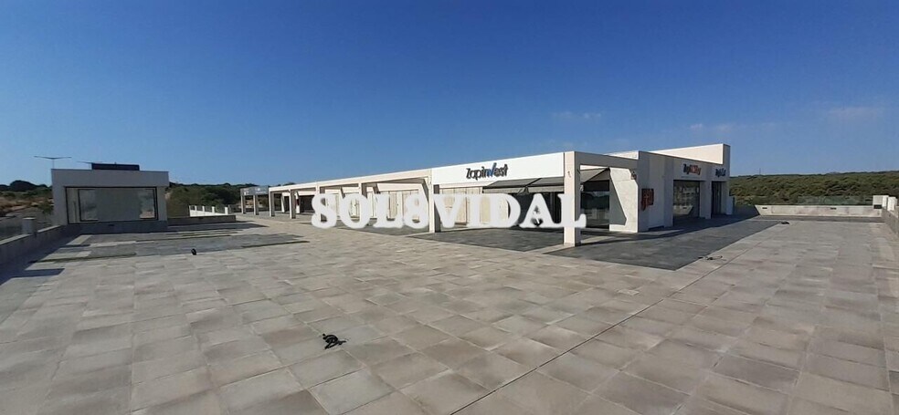 Commerce de détail dans Torrevieja à louer - Photo du bâtiment - Image 3 de 9
