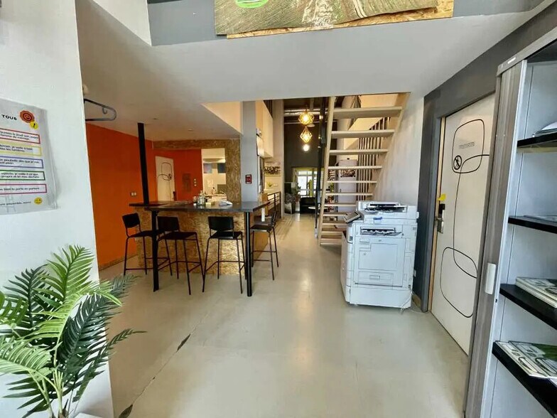 Bureau dans Rouen à louer - Photo du bâtiment - Image 3 de 16