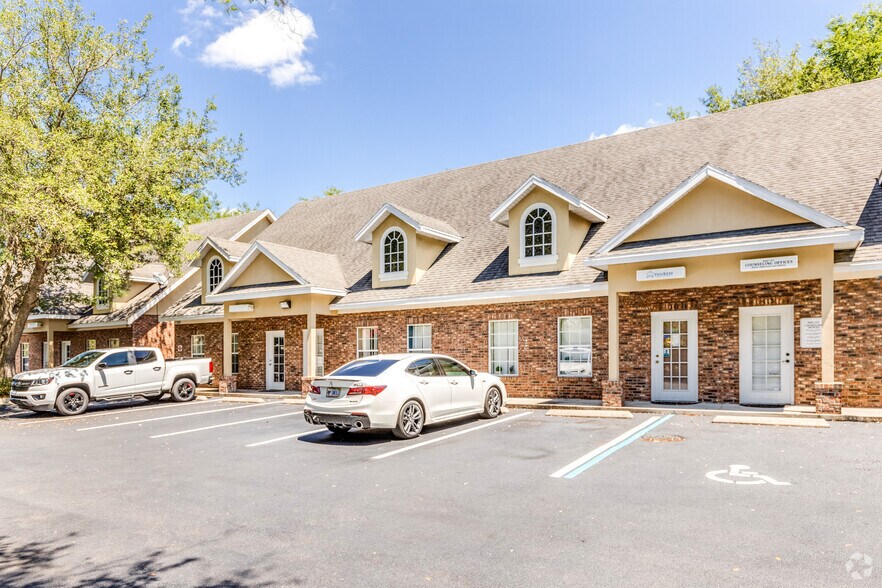 2605 W Lake Mary Blvd, Lake Mary, FL à louer - Photo du bâtiment - Image 3 de 5