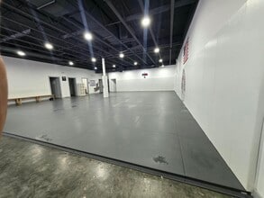 1185 Spring Centre Blvd S, Altamonte Springs, FL for lease Interior Photo- Image 2 of 5