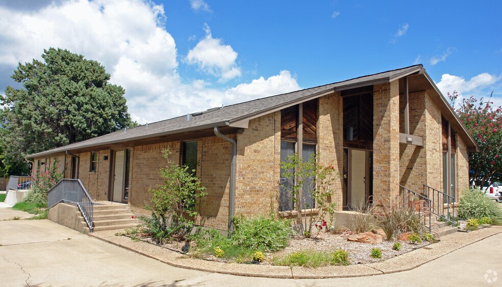 9200 White Settlement Rd, Fort Worth, TX à vendre - Photo principale - Image 1 de 20