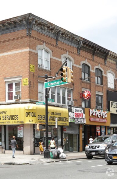 972 Flatbush Ave, Brooklyn, NY à vendre - Photo du bâtiment - Image 2 de 3