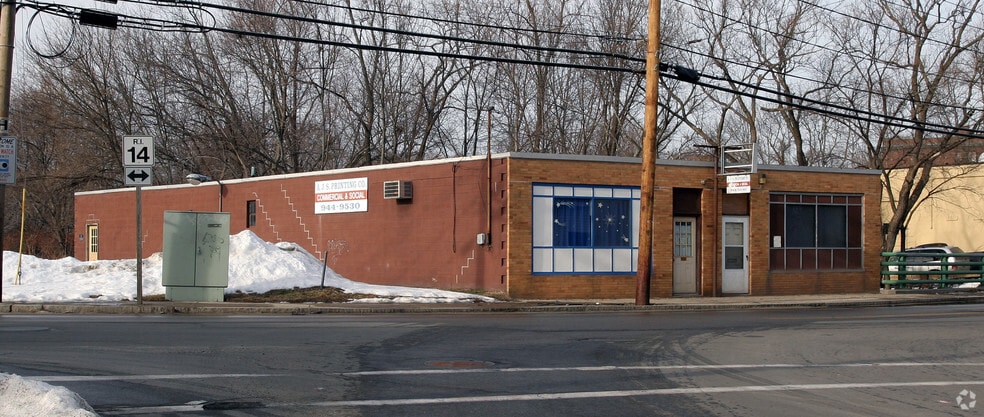 1333 Plainfield St, Johnston, RI for lease - Building Photo - Image 2 of 6
