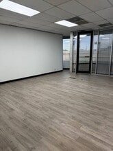 4606 FM 1960 W, Houston, TX à vendre Photo intérieure- Image 1 de 8