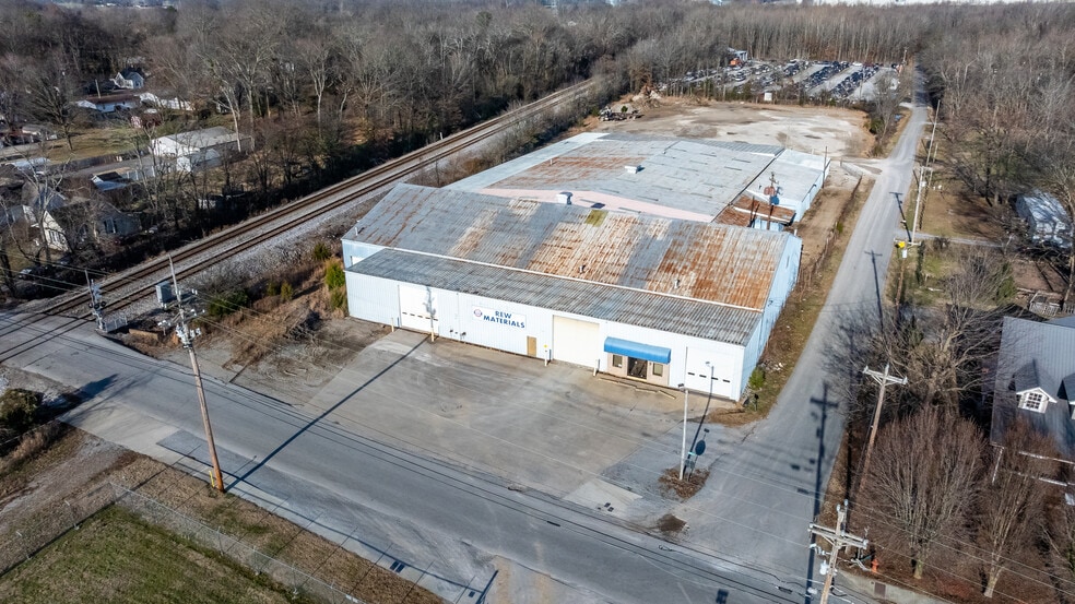 240 E Park St, Guthrie, KY à louer - Photo du bâtiment - Image 3 de 7