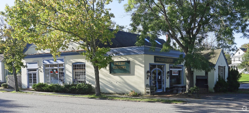 53 N Sea Rd, Southampton, NY for lease - Primary Photo - Image 1 of 25