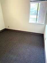 1028 N Lake Ave, Pasadena, CA for lease Interior Photo- Image 2 of 9
