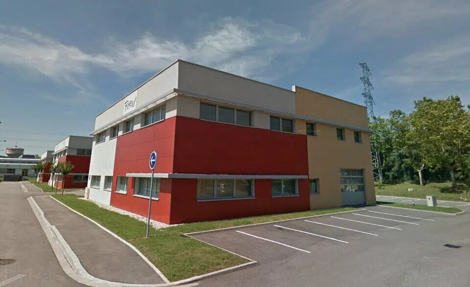 Flex in Saint-Priest for lease Building Photo- Image 1 of 8