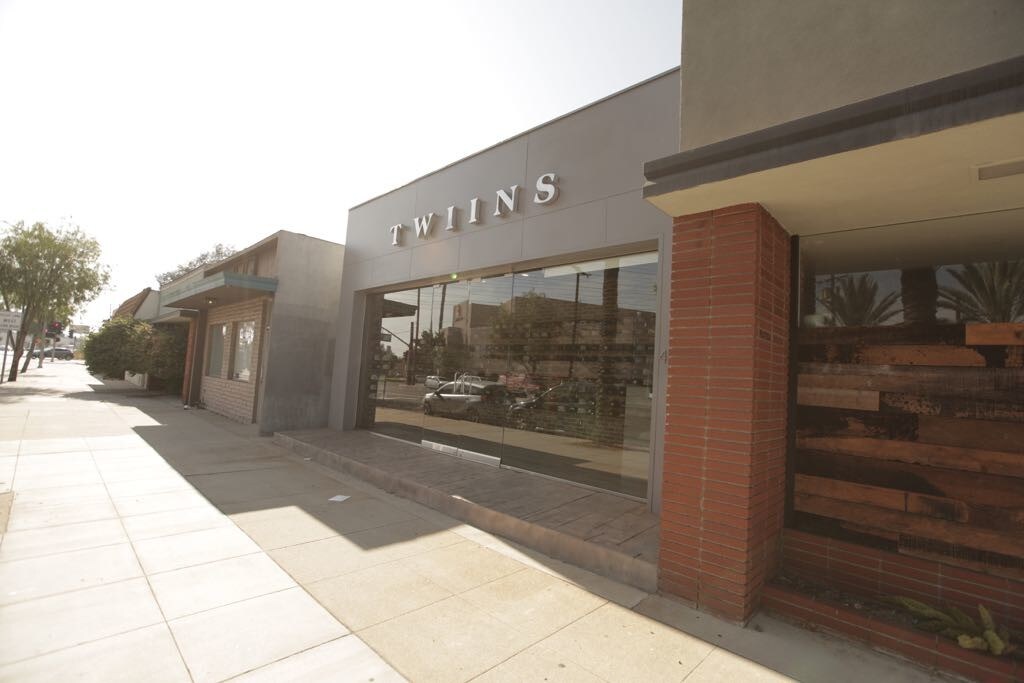 4209 W Burbank Blvd, Burbank, CA à louer Photo principale- Image 1 de 9