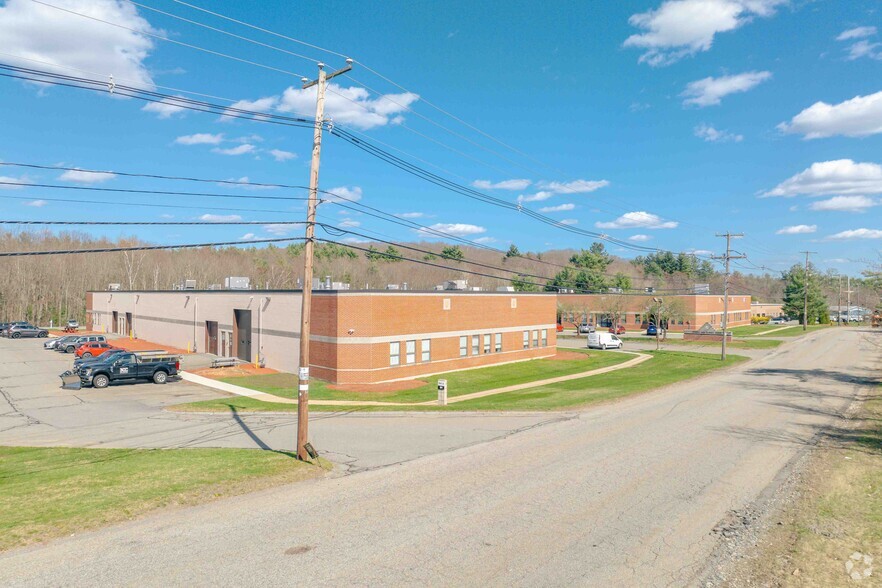 19 Sterling Rd, Billerica, MA for lease - Building Photo - Image 2 of 6