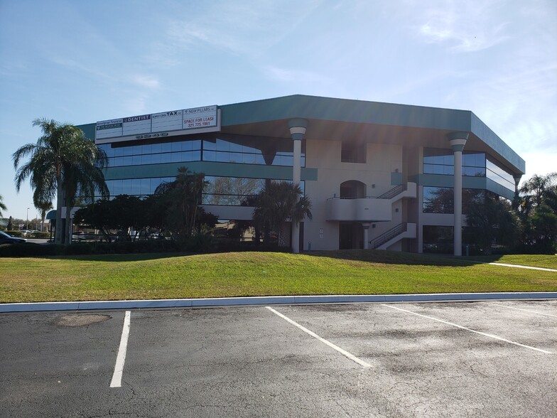 5240 NE Babcock St, Palm Bay, FL for lease - Building Photo - Image 2 of 4