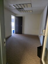 258 Corporate Dr, Madison, WI for lease Interior Photo- Image 1 of 3
