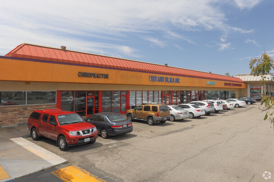 16151 Harbor Blvd, Fountain Valley, CA for lease - Building Photo - Image 2 of 13