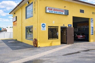 8701 66th St, Pinellas Park, FL à louer Photo du bâtiment- Image 2 de 6