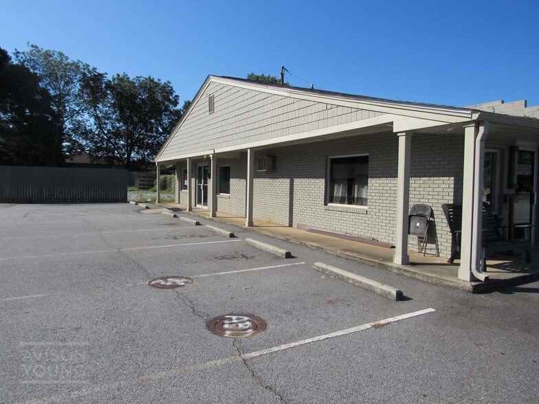 100 Miller Rd, Mauldin, SC for sale - Building Photo - Image 3 of 6