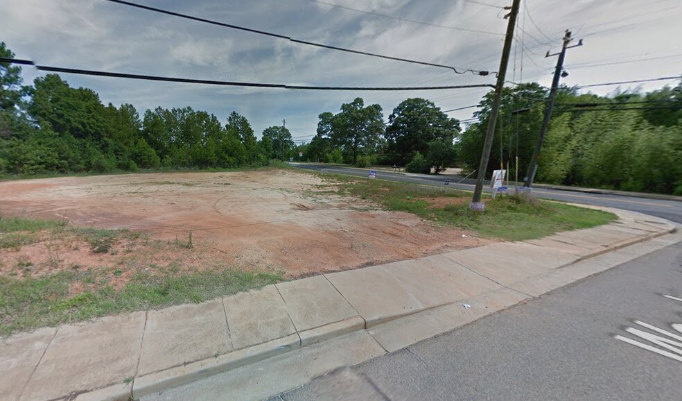 516 E Robinson Ave, Grovetown, GA à vendre - Photo du bâtiment - Image 2 de 4