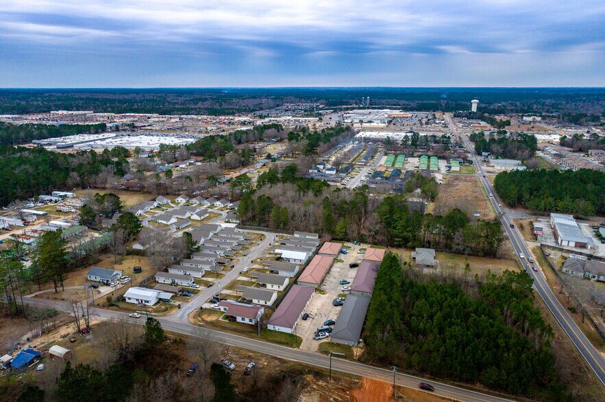 239 Hartfield Rd, Hattiesburg, MS à vendre - Photo du bâtiment - Image 1 de 23