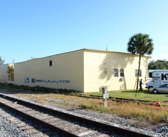 Plus de détails pour 5 NW 3rd Ave, Dania Beach, FL - Industriel à vendre
