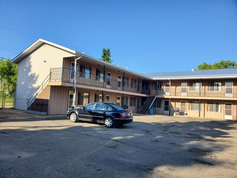 5008 49 Ave, Lamont, AB à vendre - Photo principale - Image 1 de 1