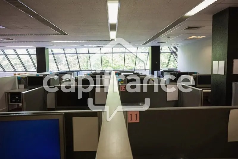 Bureau dans Rillieux-la-Pape à louer - Photo intérieure - Image 3 de 3