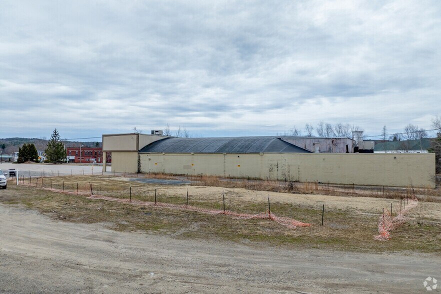 2 Juniper St, Winchendon, MA à vendre - Photo du bâtiment - Image 3 de 4