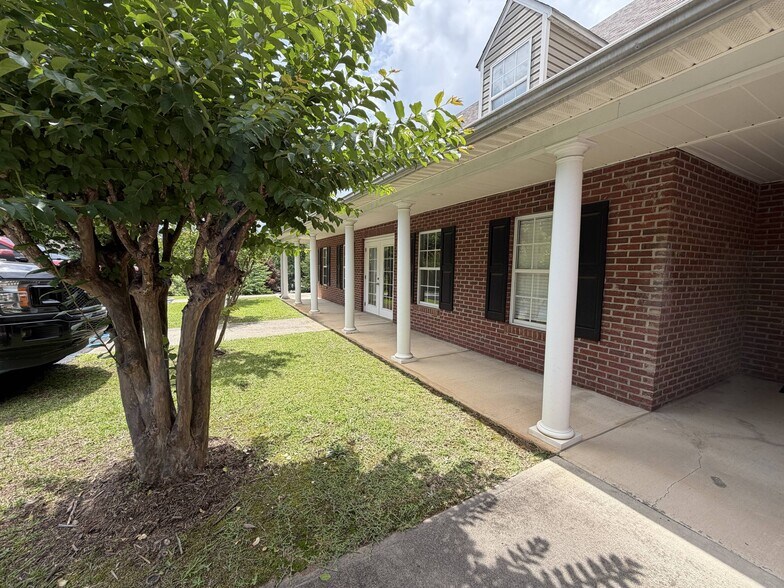6a Accountants cir, Seneca, SC for lease - Building Photo - Image 2 of 13