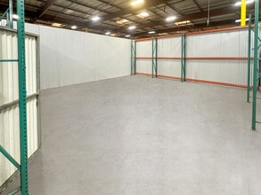 5625 E Firestone Blvd, South Gate, CA à louer Photo intérieure- Image 2 de 4