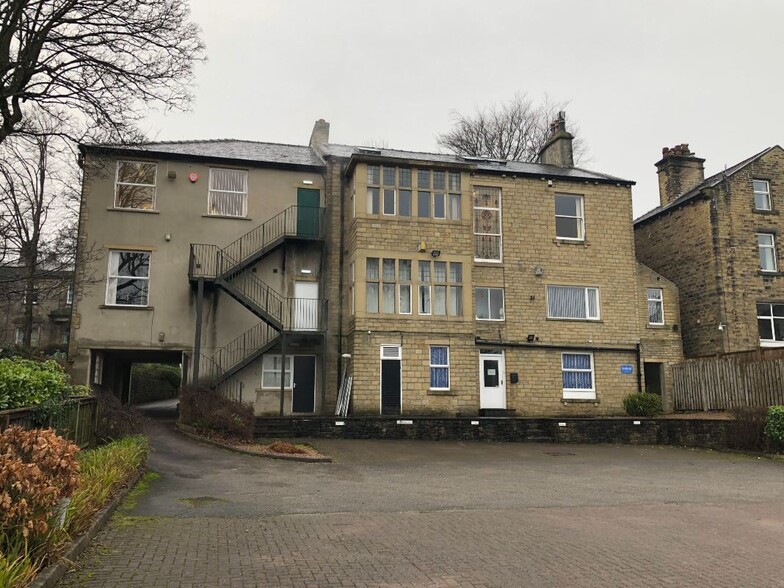 22-24 Edgerton Rd, Huddersfield à louer - Photo du bâtiment - Image 2 de 3