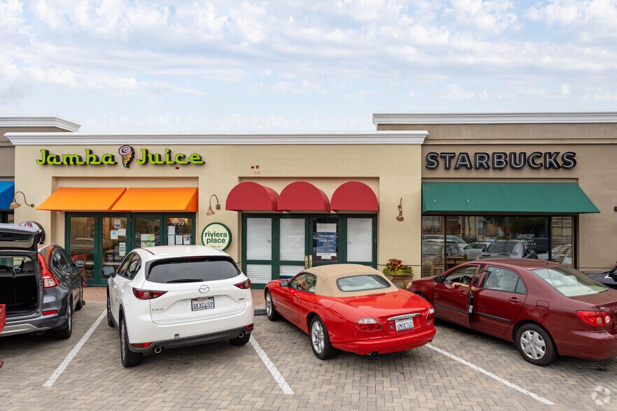 1751 S Elena Ave, Redondo Beach, CA à louer - Photo du bâtiment - Image 3 de 7