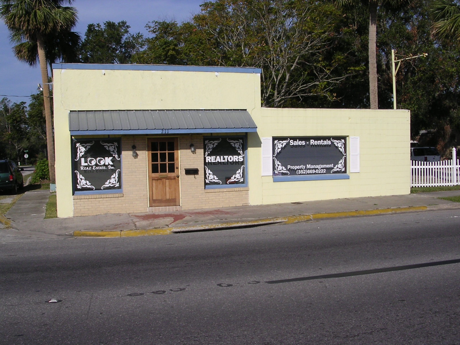 211 N Central Ave, Umatilla, FL for sale Primary Photo- Image 1 of 1