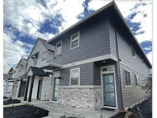 Plus de détails pour 1270 Pacific, Forest Grove, OR - Multi-résidentiel à vendre