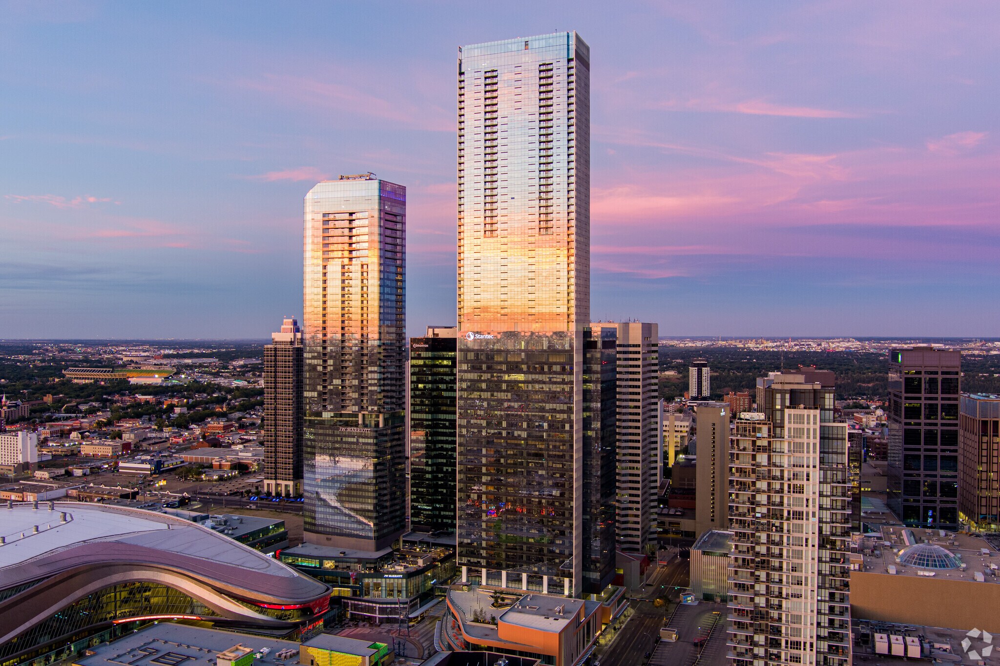 10220 103rd Ave NW, Edmonton, AB à louer Photo principale- Image 1 de 11