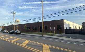 Plus de détails pour 590 Oak St, Copiague, NY - Industriel/Logistique à louer